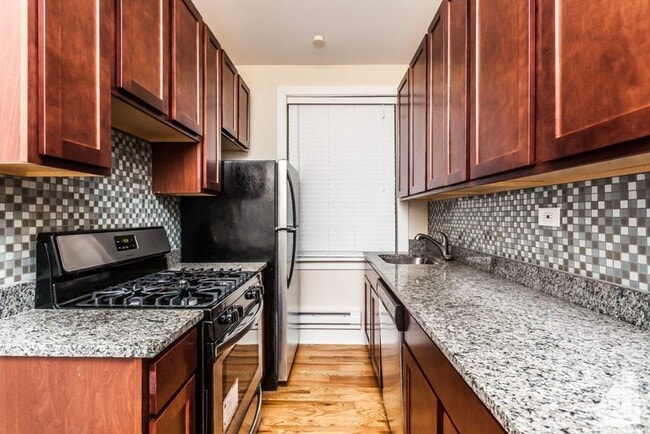 Foto del edificio - 1025 Dempster St