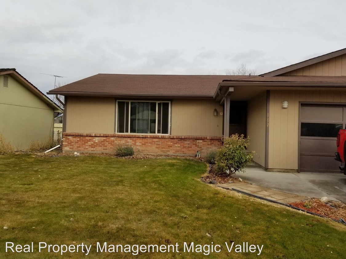 Primary Photo - 162 Ridgeway Dr