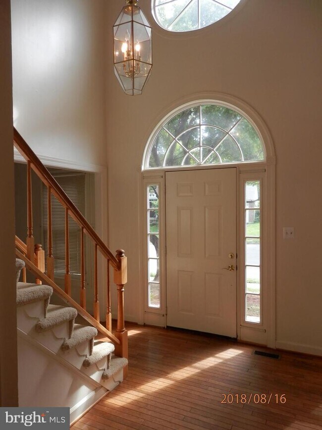 Foto del edificio - 5352 Sequoia Farms Dr