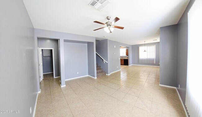 Foto del edificio - 587 S Buena Vista Ct