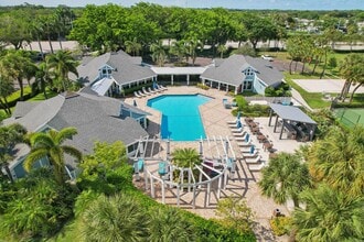 Building Photo - The Villages of Banyan Grove