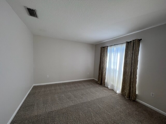 Foto del edificio - 9275 Sharnbrook Ln