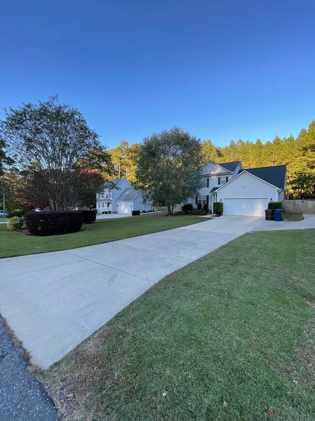 Foto del edificio - 624 Monger Ln