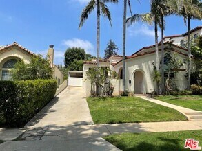 Building Photo - 2103 Holmby Ave