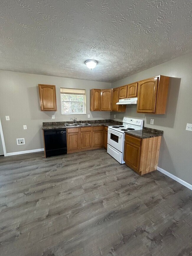 Foto del edificio - 3 Bedroom 2 Bathroom Single Family Home