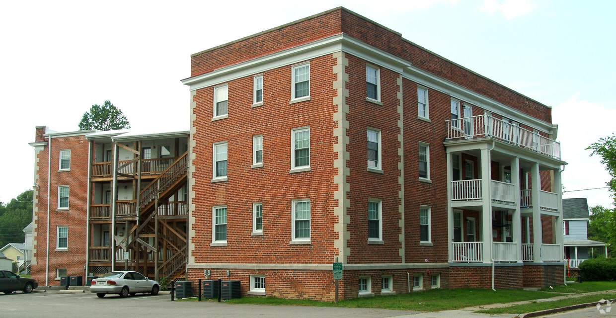 Parkside Apartments - Hopewell, VA | Apartments.com