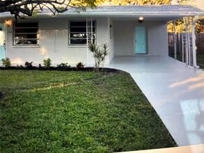 Building Photo - 1506 18th St W