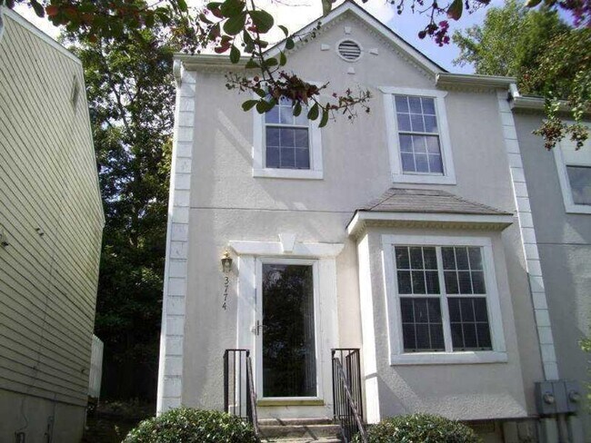 Foto del edificio - 3774 Meadow Creek Dr