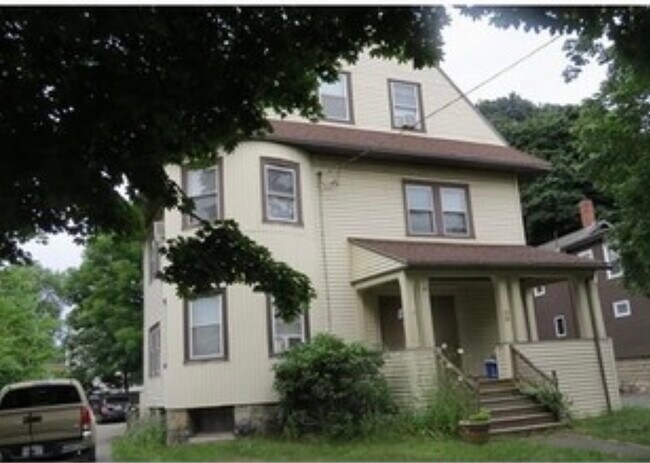 Outdoor - 119 Essex St