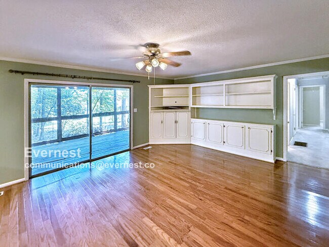 Foto del edificio - 2723 Acton Rd
