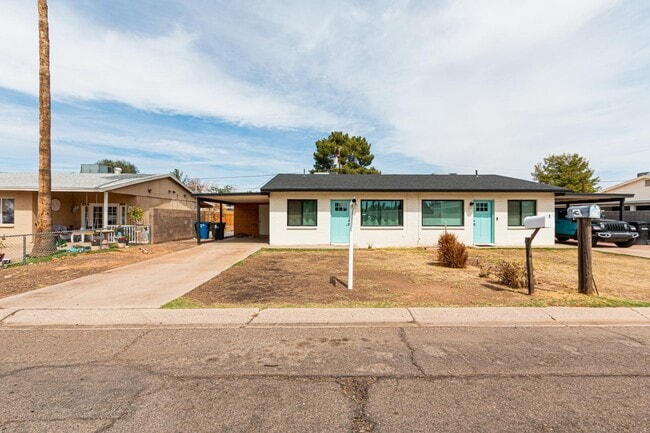 Photo - 114 E Elliot Rd Apartment