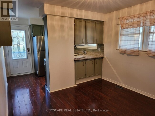 Building Photo - 1645 Bowmanville Ave