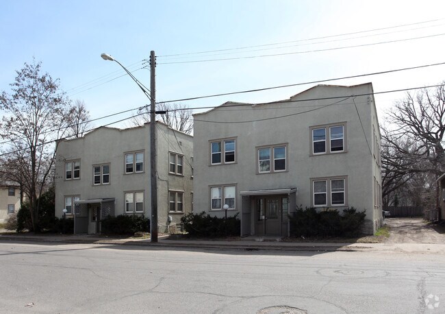 Building Photo - 960-962 29th Ave NE