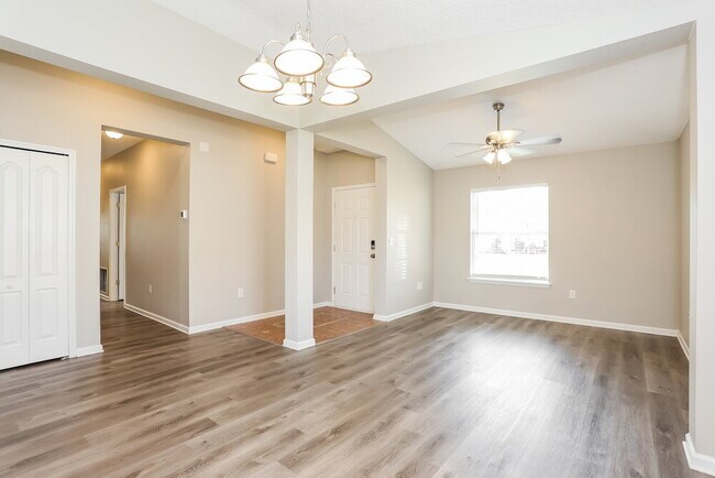Foto del edificio - 2655 Oak Haven Dr