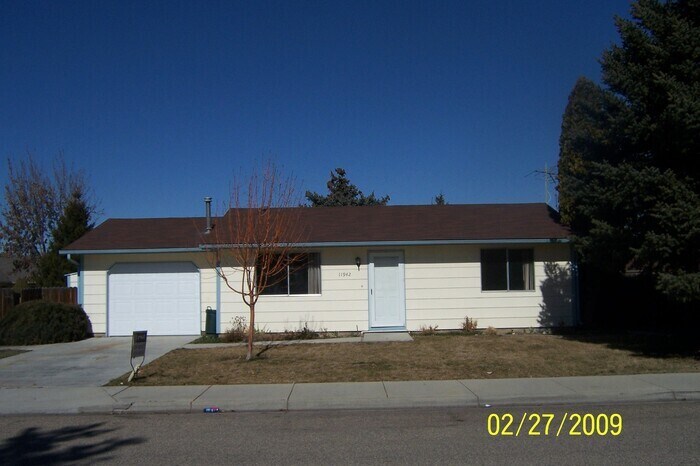 Foto principal - Single family 2 bedroom....