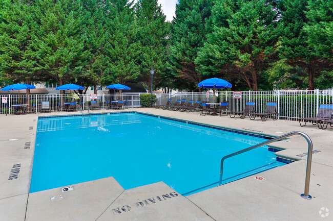 piscina - Parkview Apartments