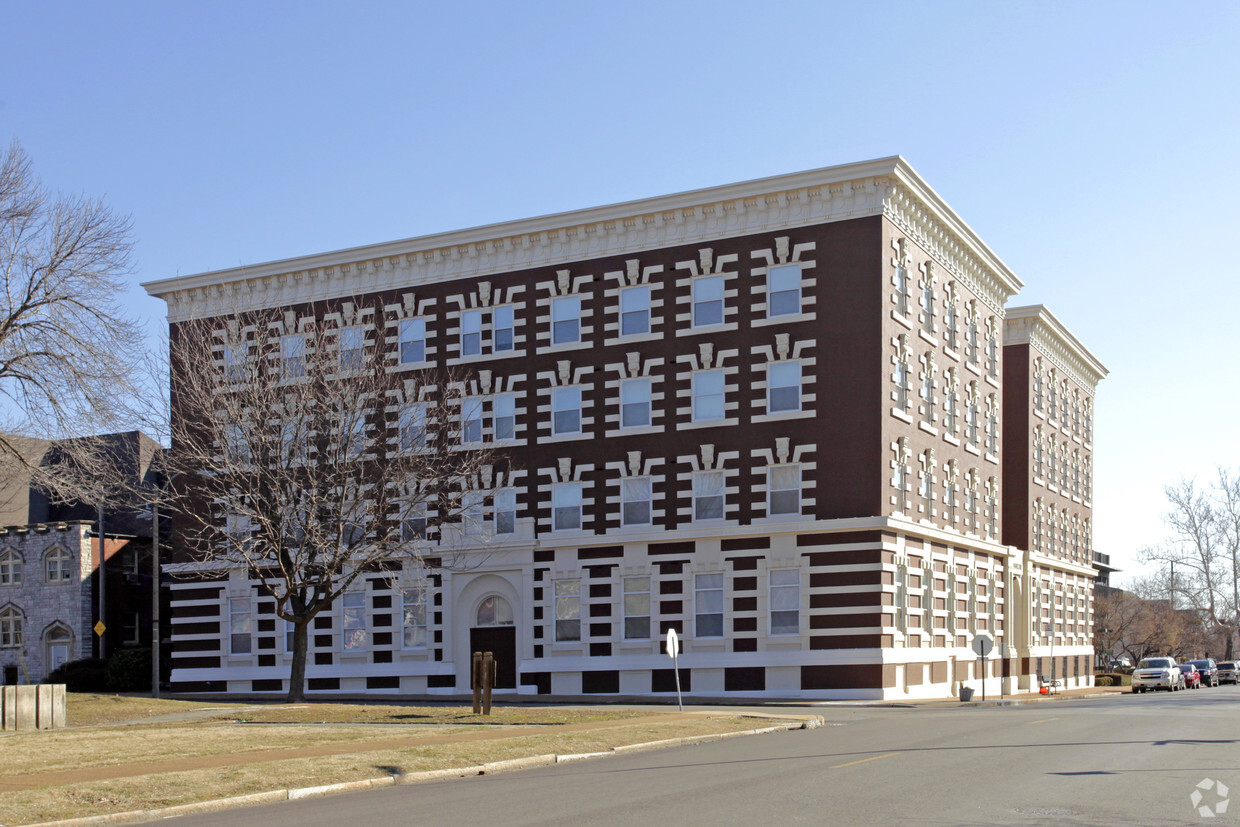 Foto del edificio - Hamilton Apartments