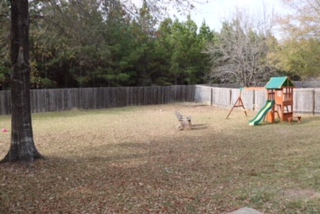 Building Photo - 129 Rockwood Dr