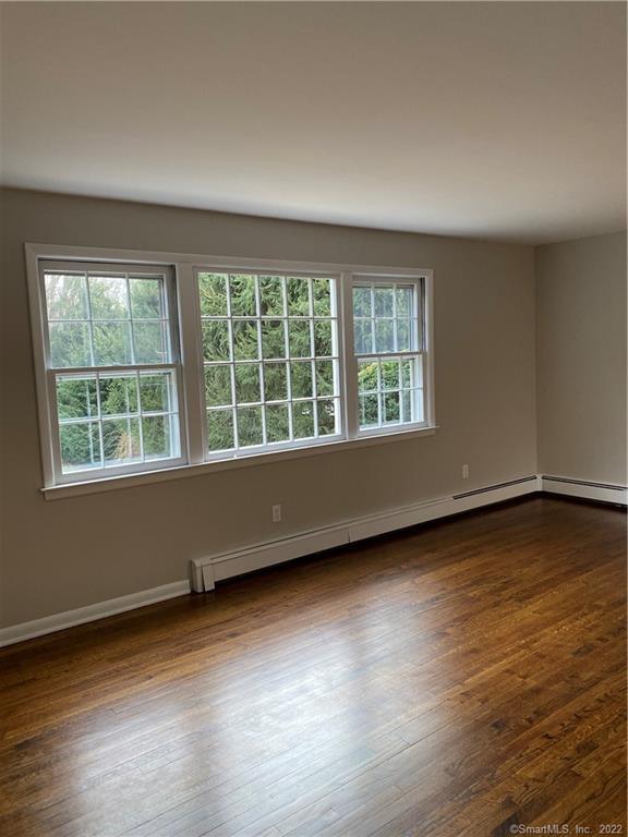 Building Photo - 137 Millport Ave