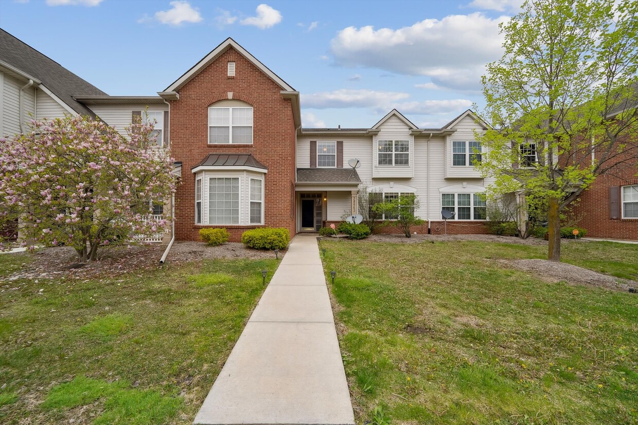 Primary Photo - 29043 Cullen Dr