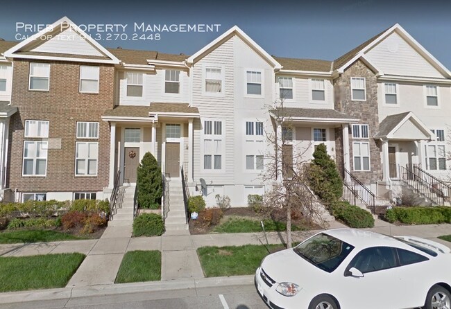 Foto del edificio - 256 N Hedge Ln