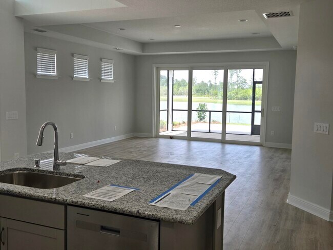 Foto del edificio - 9237 Cool Breeze Dr