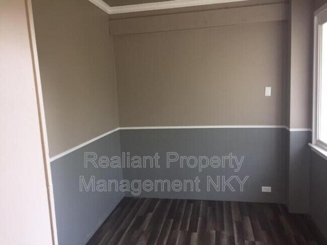 Building Photo - 2316 Greenup St