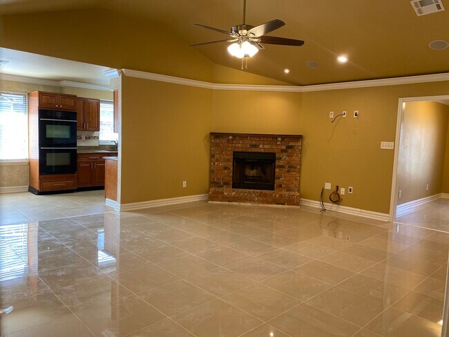 Building Photo - 73 Morrison Ct