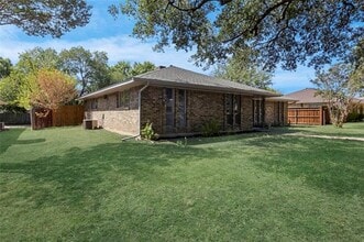 Building Photo - 742 Ridge Crest Dr