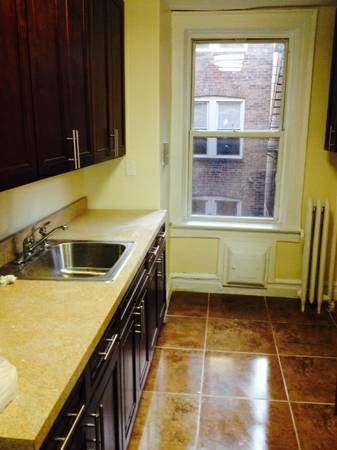 Primary Photo - 492 Park Ave