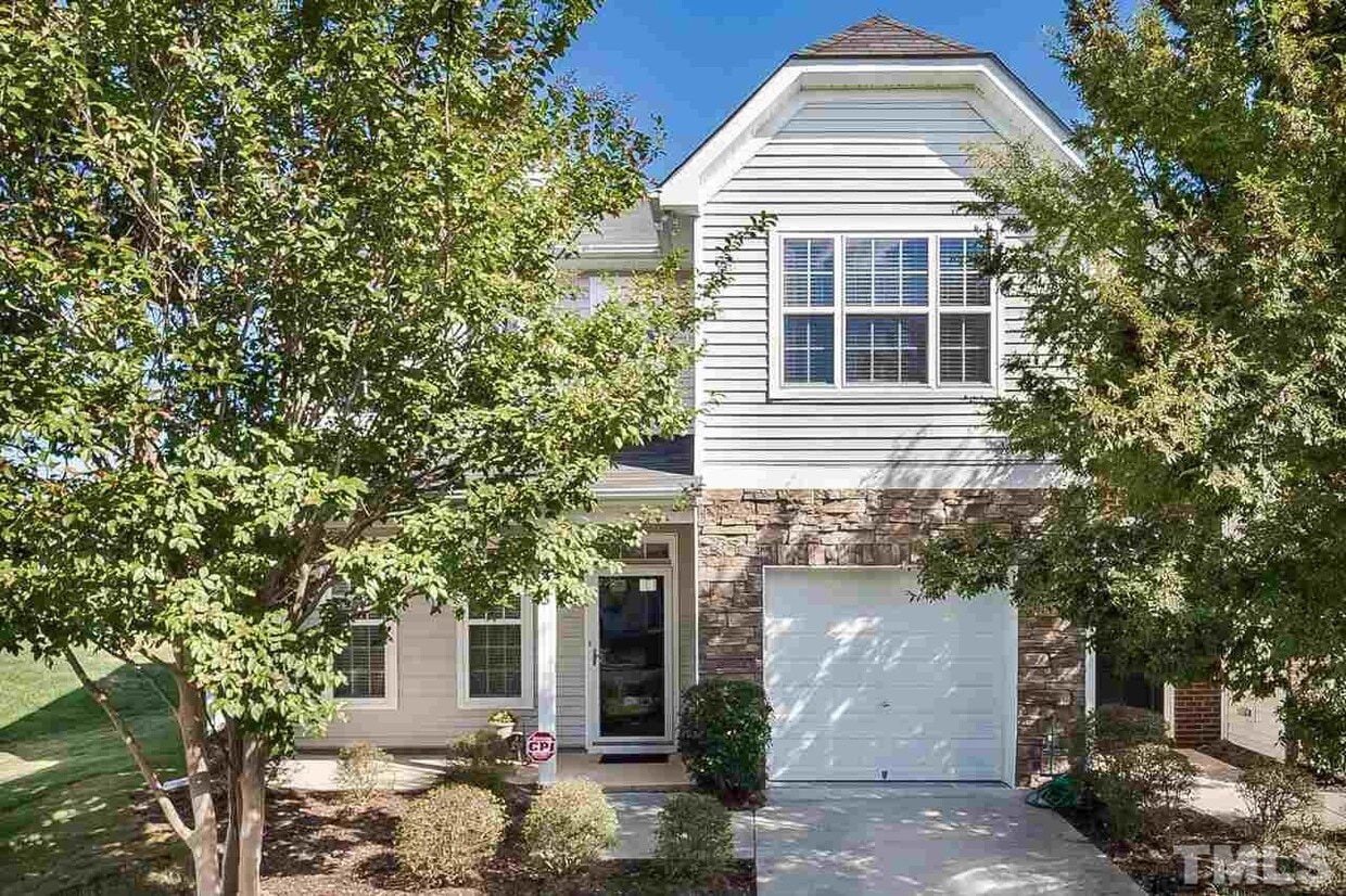 953 Shining Wire Way, Morrisville, NC 27560 Townhome Rentals in Morrisville NC