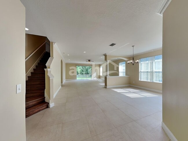 Foto del edificio - 4812 Sky Blue Dr