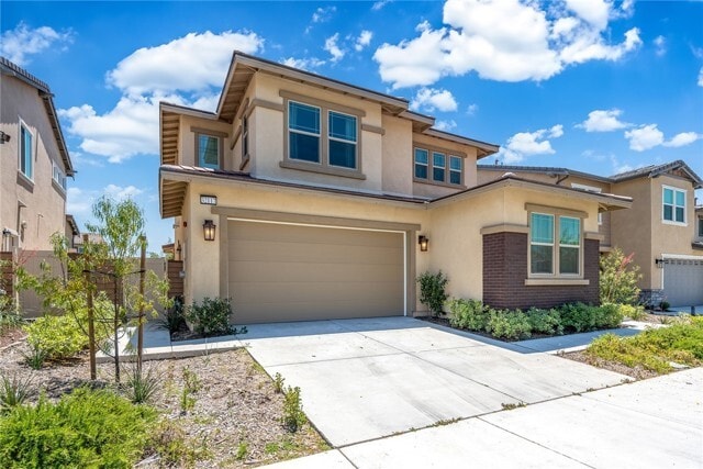 Building Photo - 32117 Dymondia Wy
