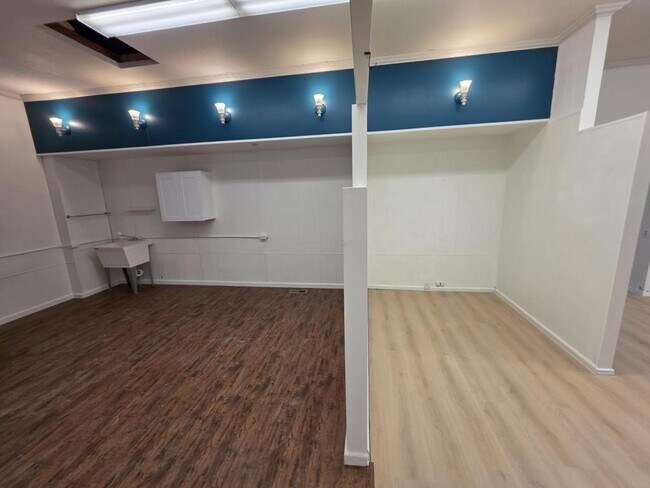 Foto del edificio - 128 S Water St