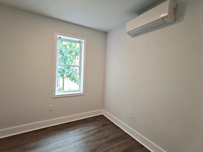 Foto del edificio - 3019 N Bambrey St