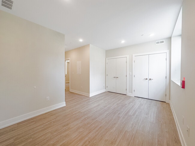 Photo - 2155 N Darien St Townhome