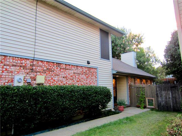 Foto del edificio - 940 Sylvan Creek Dr