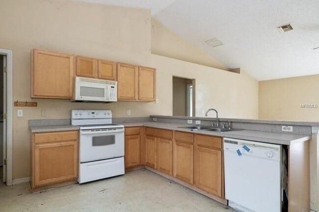 Photo - 459 Abeno Ave House