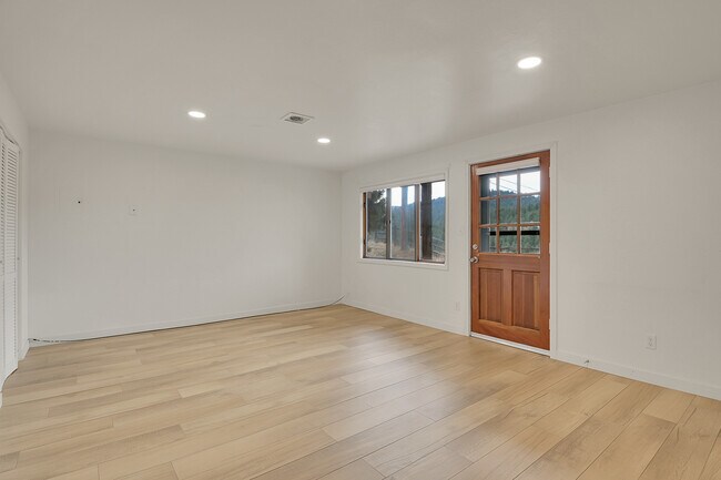 Foto del edificio - 3172 Buckboard Dr
