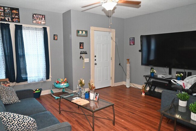 Foto del edificio - 2173 Ave J