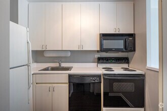 Studio, 1BA - 540SF - Kitchen - 3450 N. Lake Shore Drive