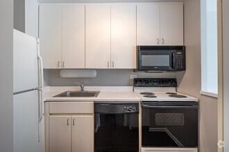 Studio, 1BA - 540SF - Kitchen - 3450 N. Lake Shore Drive