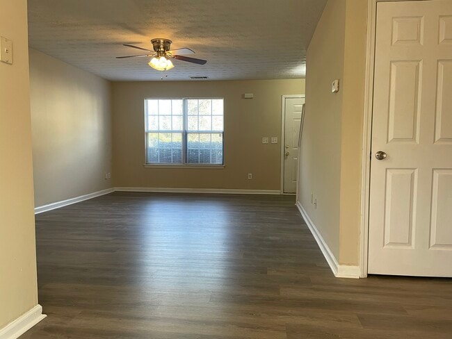 Building Photo - 352 Clearsprings Dr