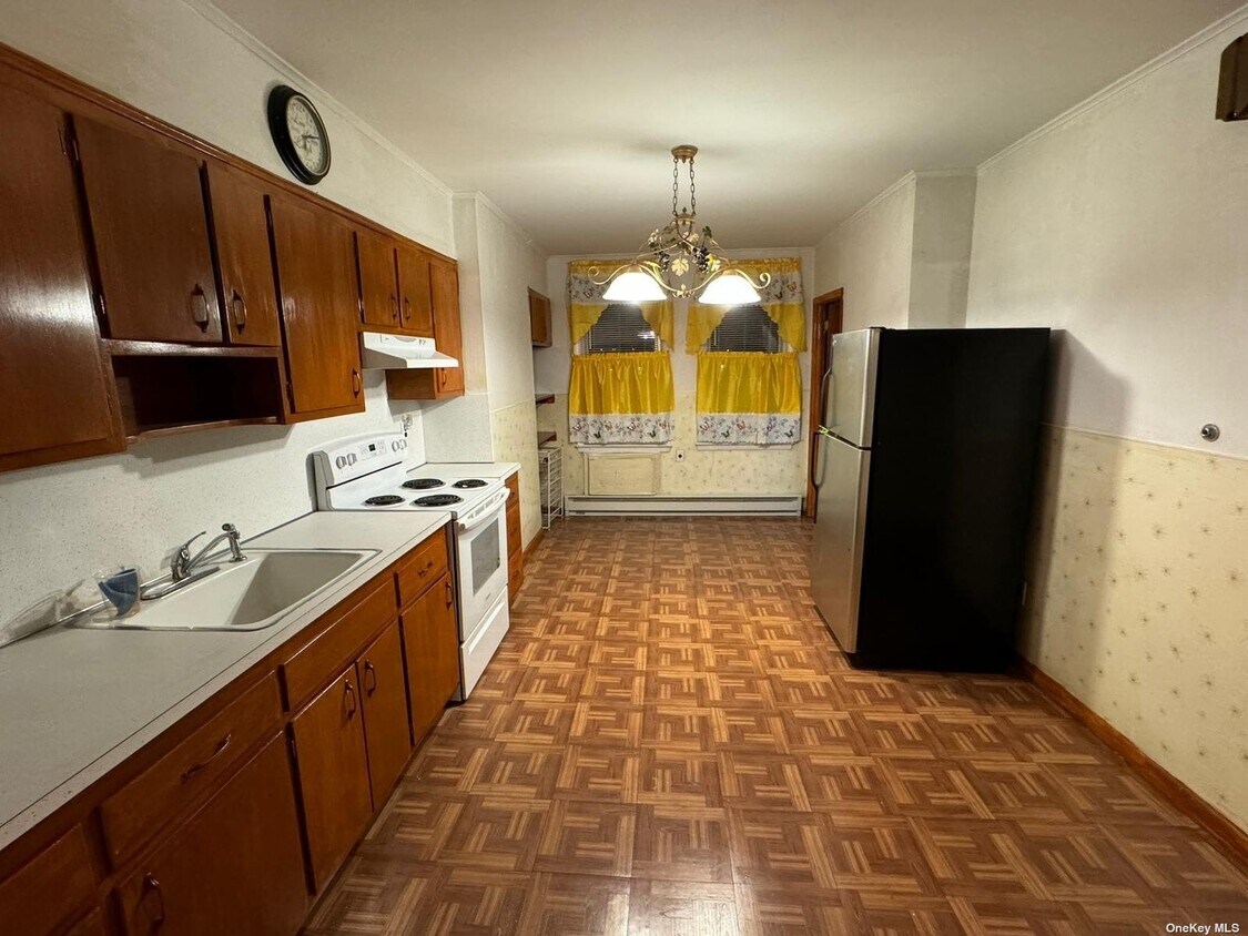 Primary Photo - 1438 Myrtle Ave