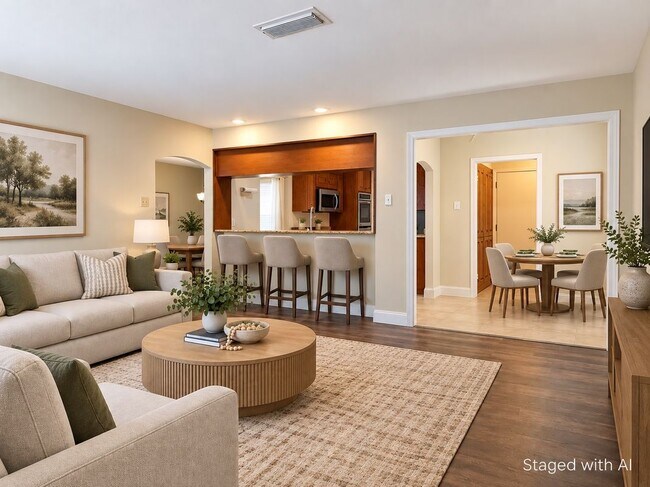 Foto del edificio - 15531 Mosscove Cir