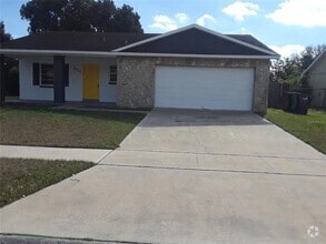 Building Photo - 2024 Las Palmas Cir