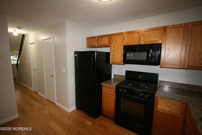 Foto del edificio - 200 Daffodil Dr