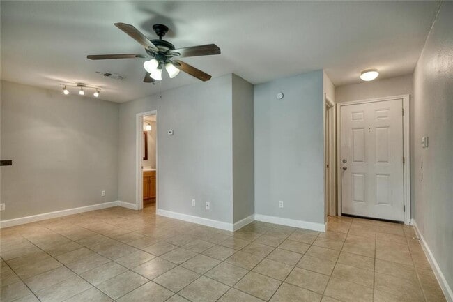 Building Photo - 2500 Burleson Rd