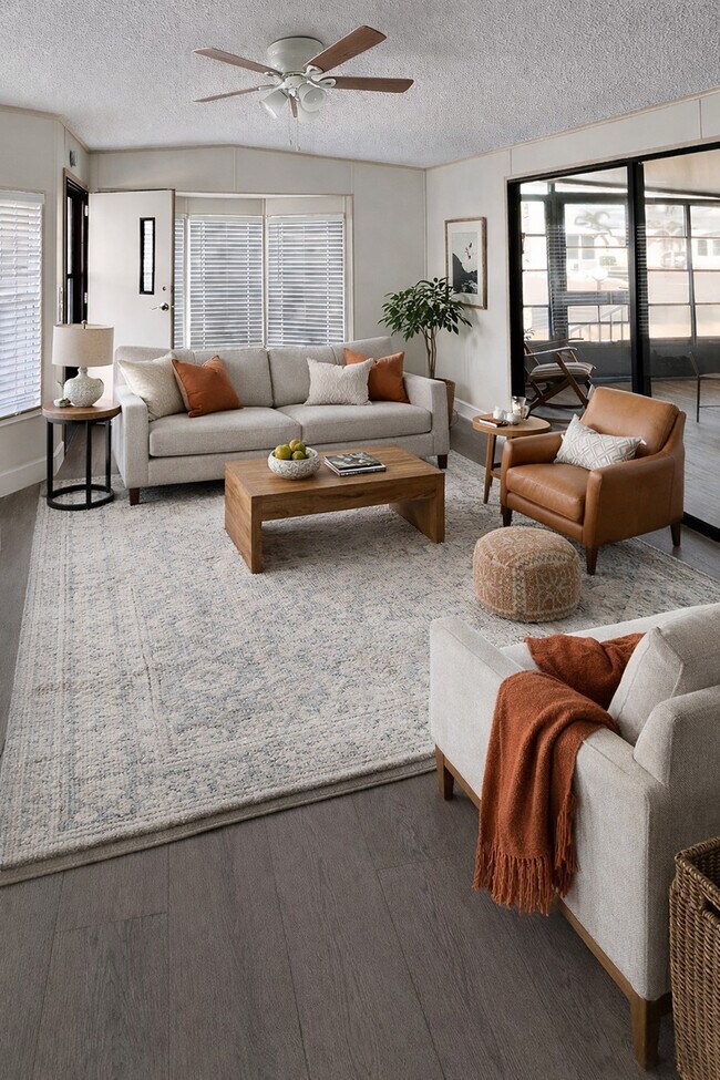 Foto del edificio - 1601 US-441