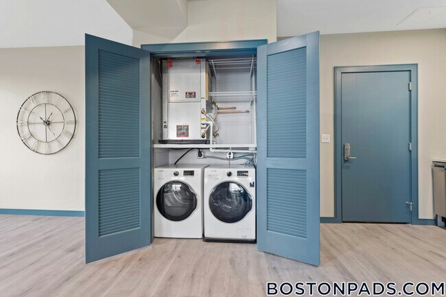 Foto del edificio - 1258 Massachusetts Ave